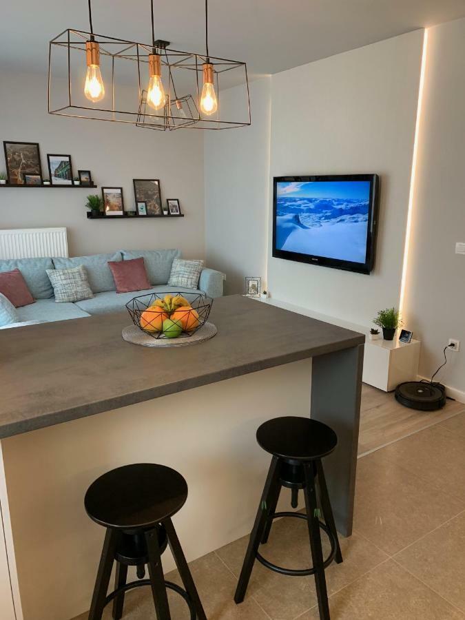 Modern Studio Coresi Apartment Brasov Ngoại thất bức ảnh